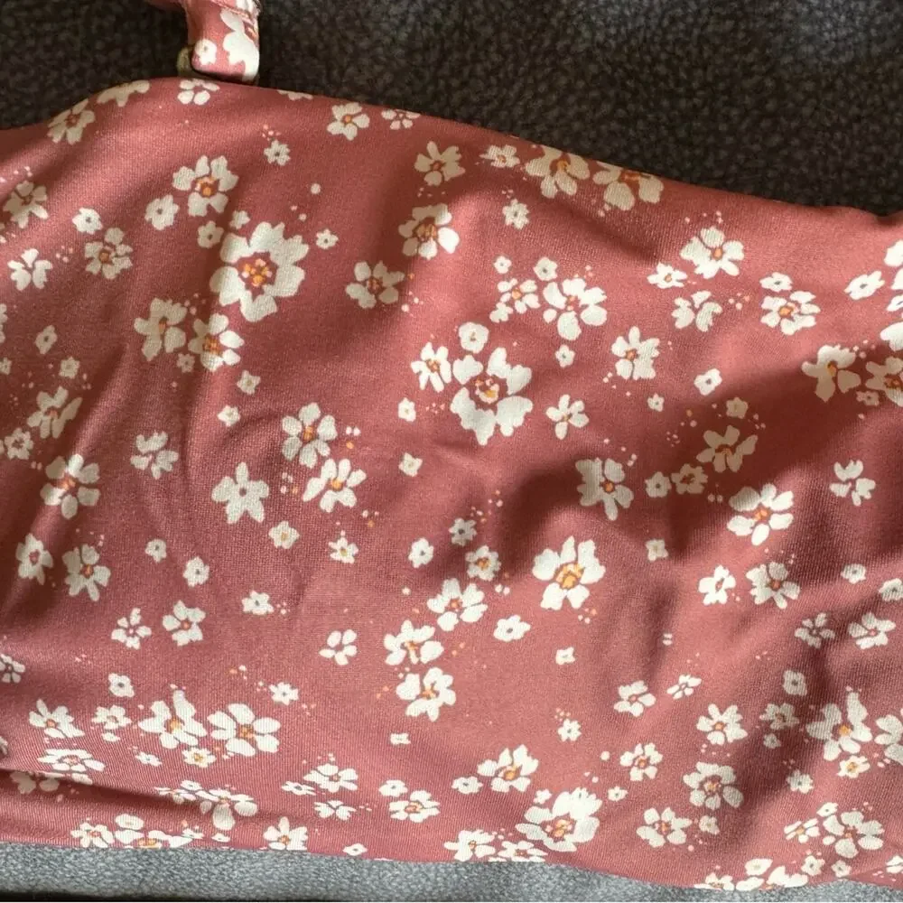 Andie Swim The Bora Bora Convertible Bikini Top In Ditzy Floral Rose Size M NEW - Picture 6 of 14